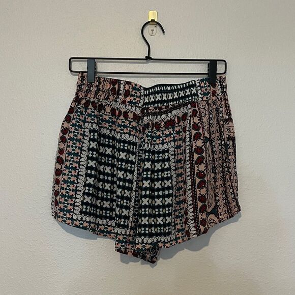 Cleobella Patterned Shorts, size M - Picture 4 of 6